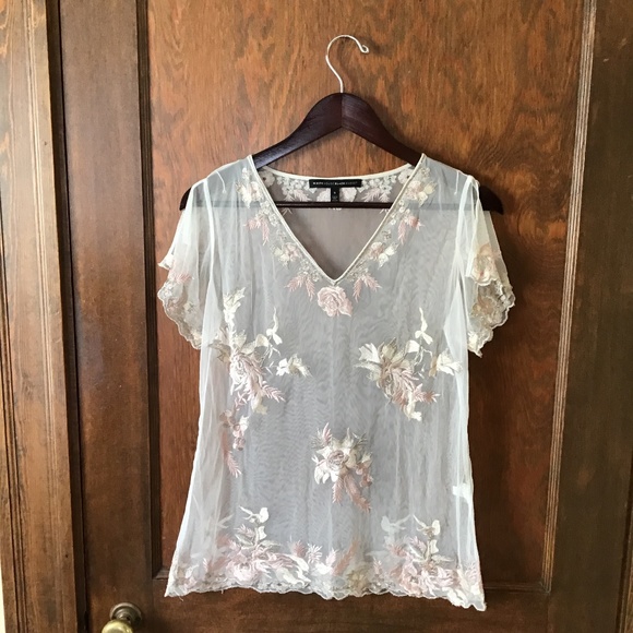 White House Black Market Tops - ❤️WHBM size small lace blouse